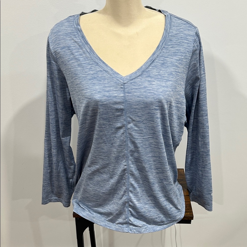 Active Zone Stylish V-Neck Long Sleeve Tee in Blue